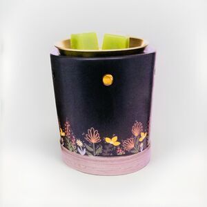 Fusion Full-Size Ceramic Electric Wax Warmer Betty Spring Flowers NIB